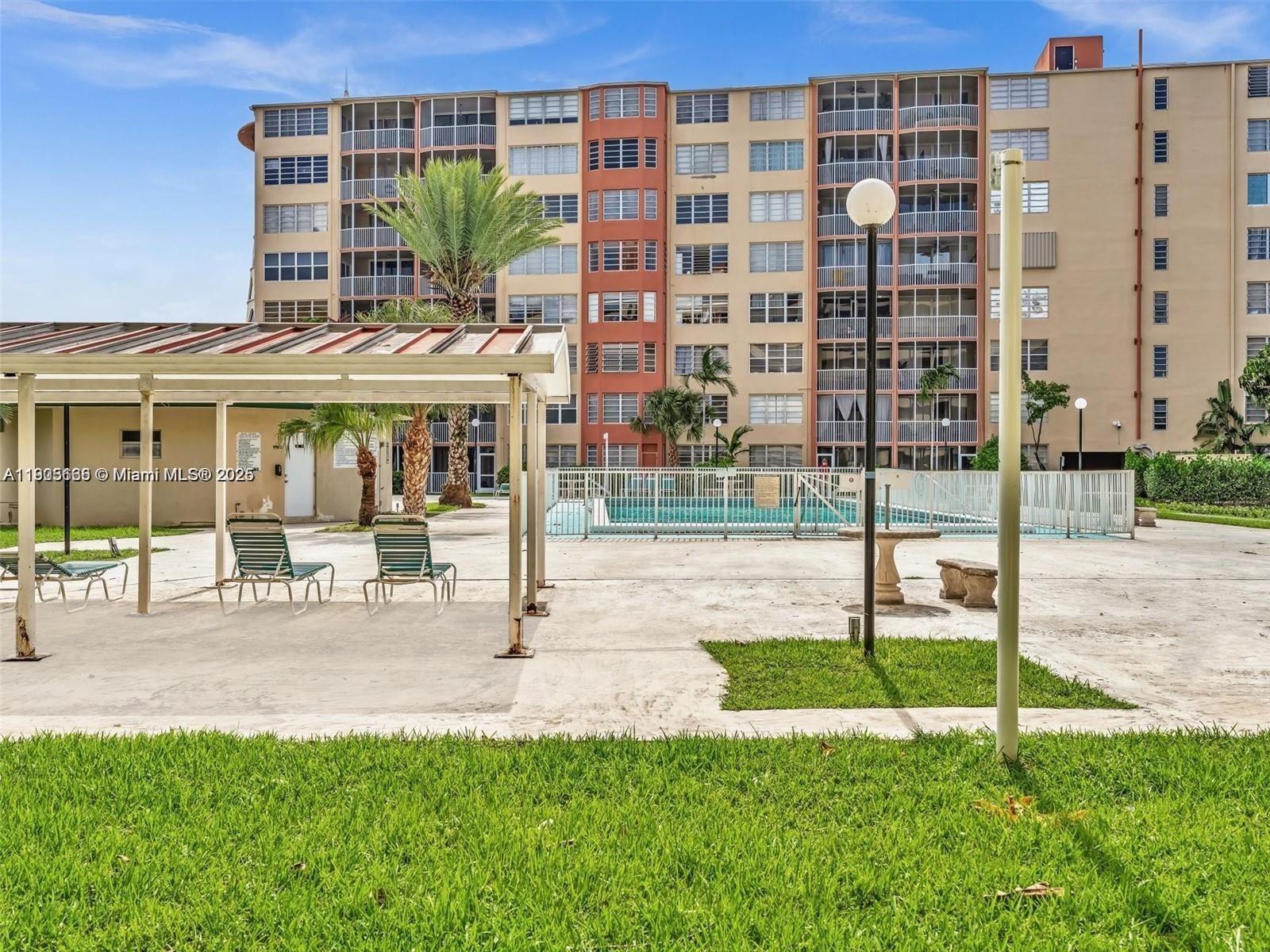 JADE WINDS GROUP - - Residential Lease