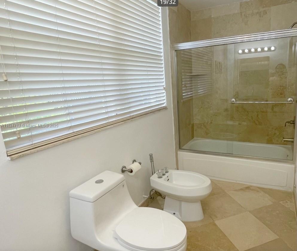 WINDWOOD SEAS CONDO - Residential