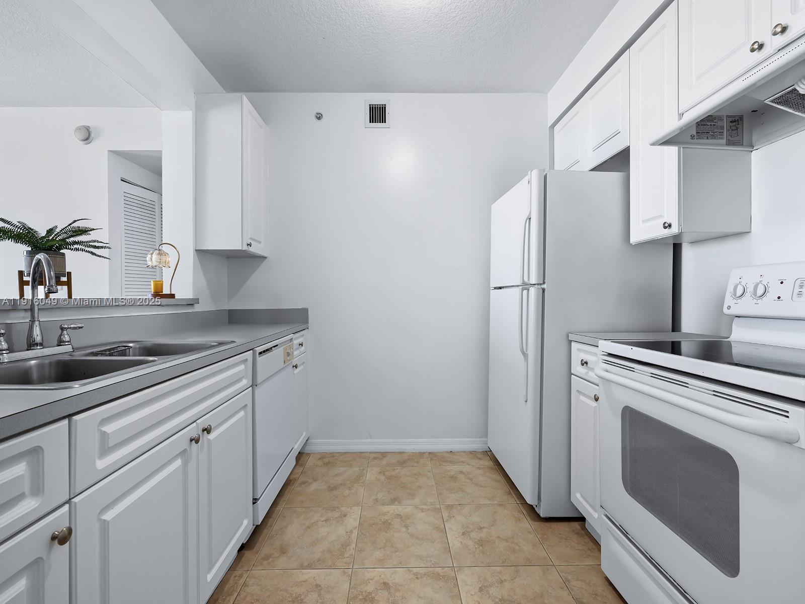 BRICKELL VISTA CONDO - Residential