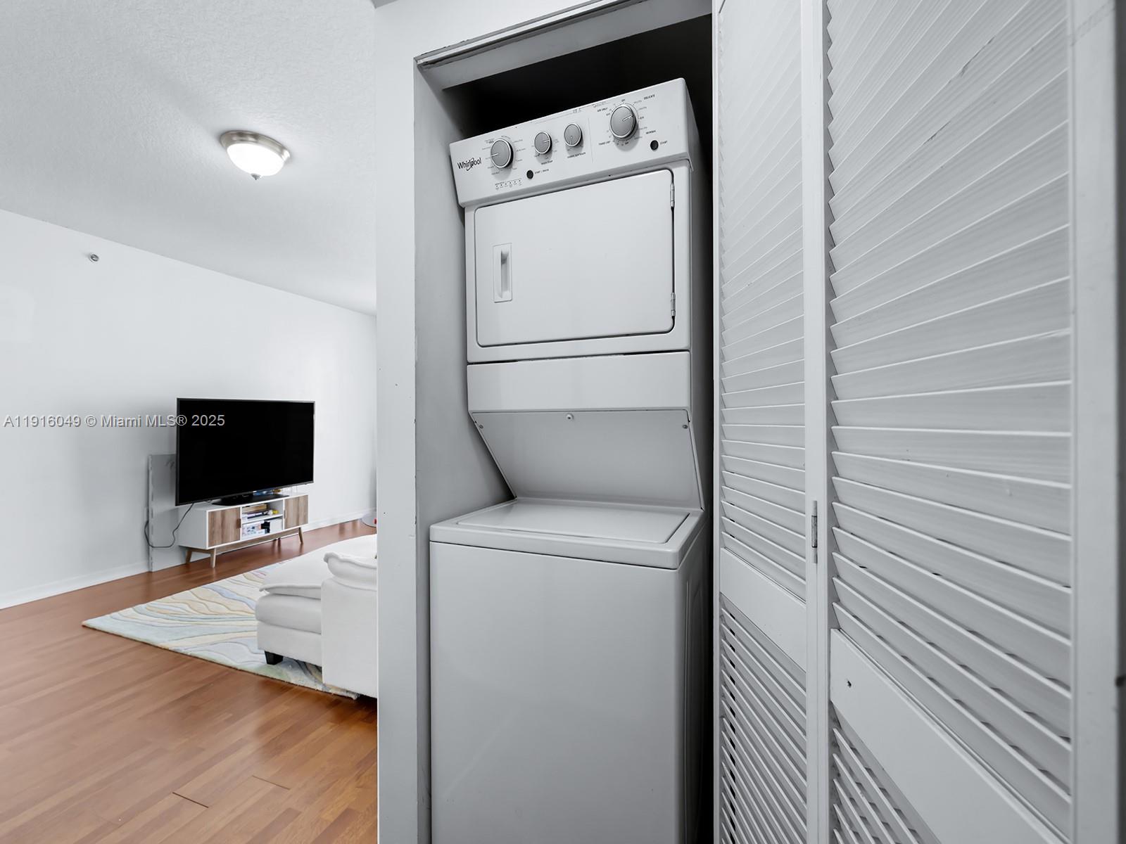 BRICKELL VISTA CONDO - Residential