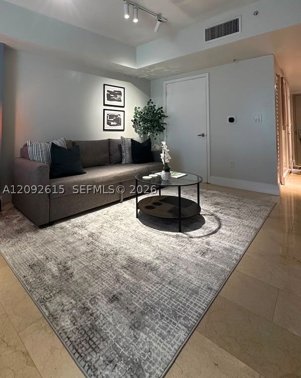 1750 N Bayshore Dr 4608