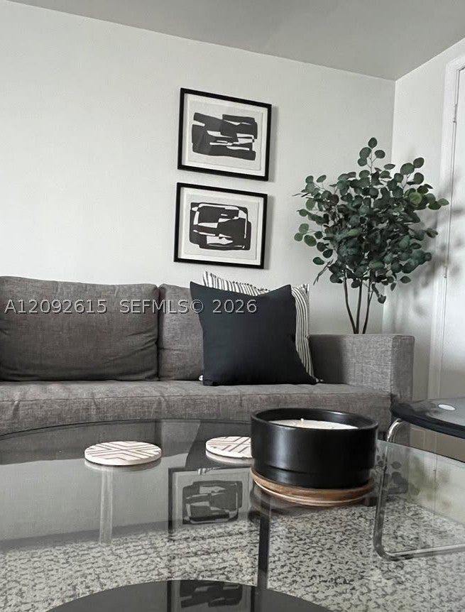 1750 N Bayshore Dr 4608