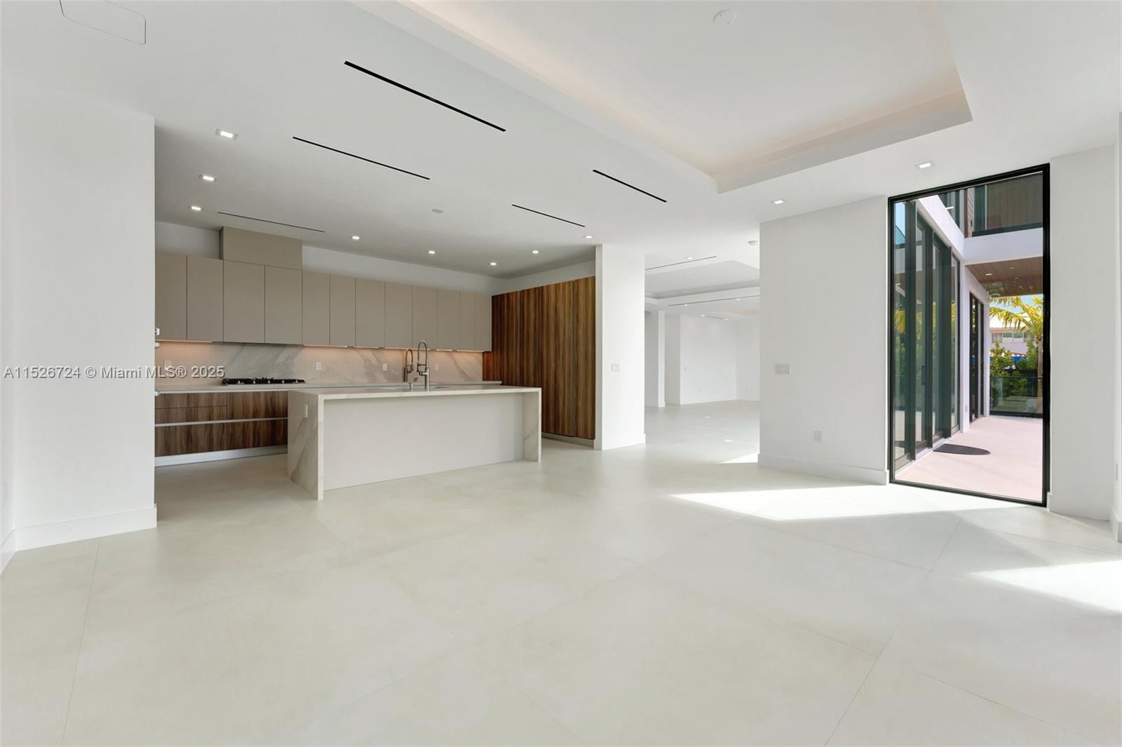 SANS SOUCI ESTATES - Residential