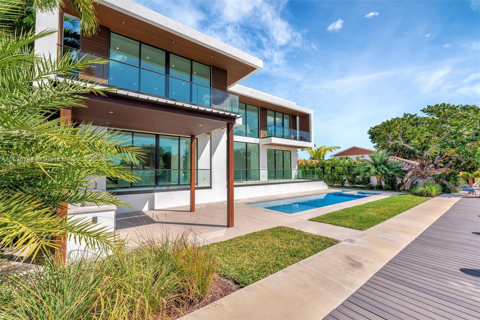 SANS SOUCI ESTATES - Residential