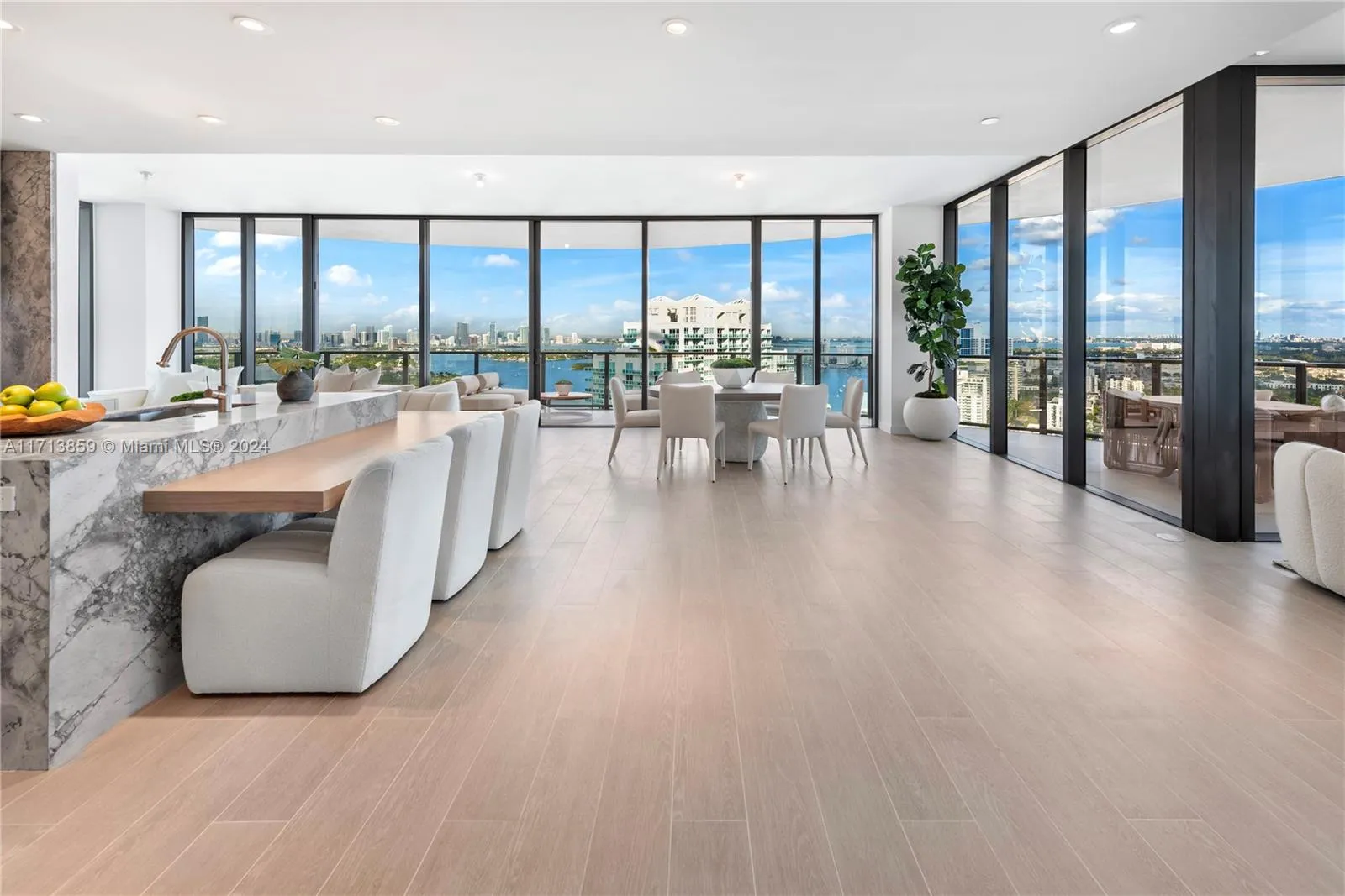 Miami Beach, Florida 33139, United States, 4 Bedrooms Bedrooms, ,5 BathroomsBathrooms,Residential,Active,24425