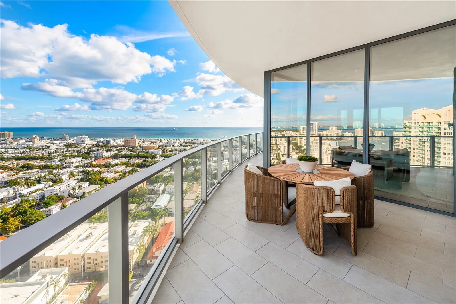 Miami Beach, Florida 33139, United States, 4 Bedrooms Bedrooms, ,5 BathroomsBathrooms,Residential,Active,24425