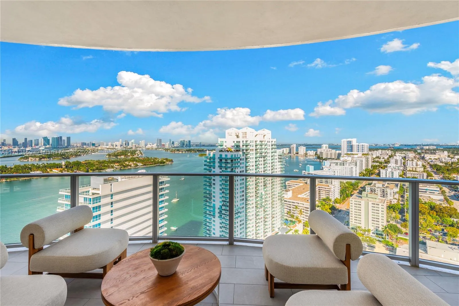 Miami Beach, Florida 33139, United States, 4 Bedrooms Bedrooms, ,5 BathroomsBathrooms,Residential,Active,24425
