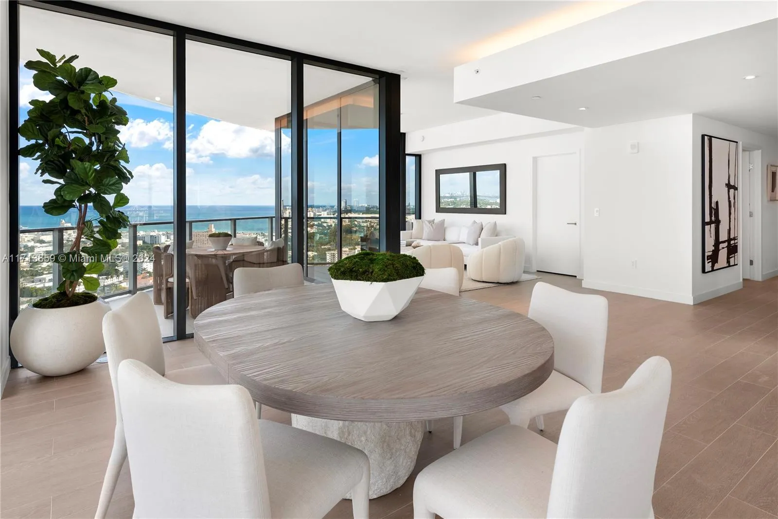 Miami Beach, Florida 33139, United States, 4 Bedrooms Bedrooms, ,5 BathroomsBathrooms,Residential,Active,24425