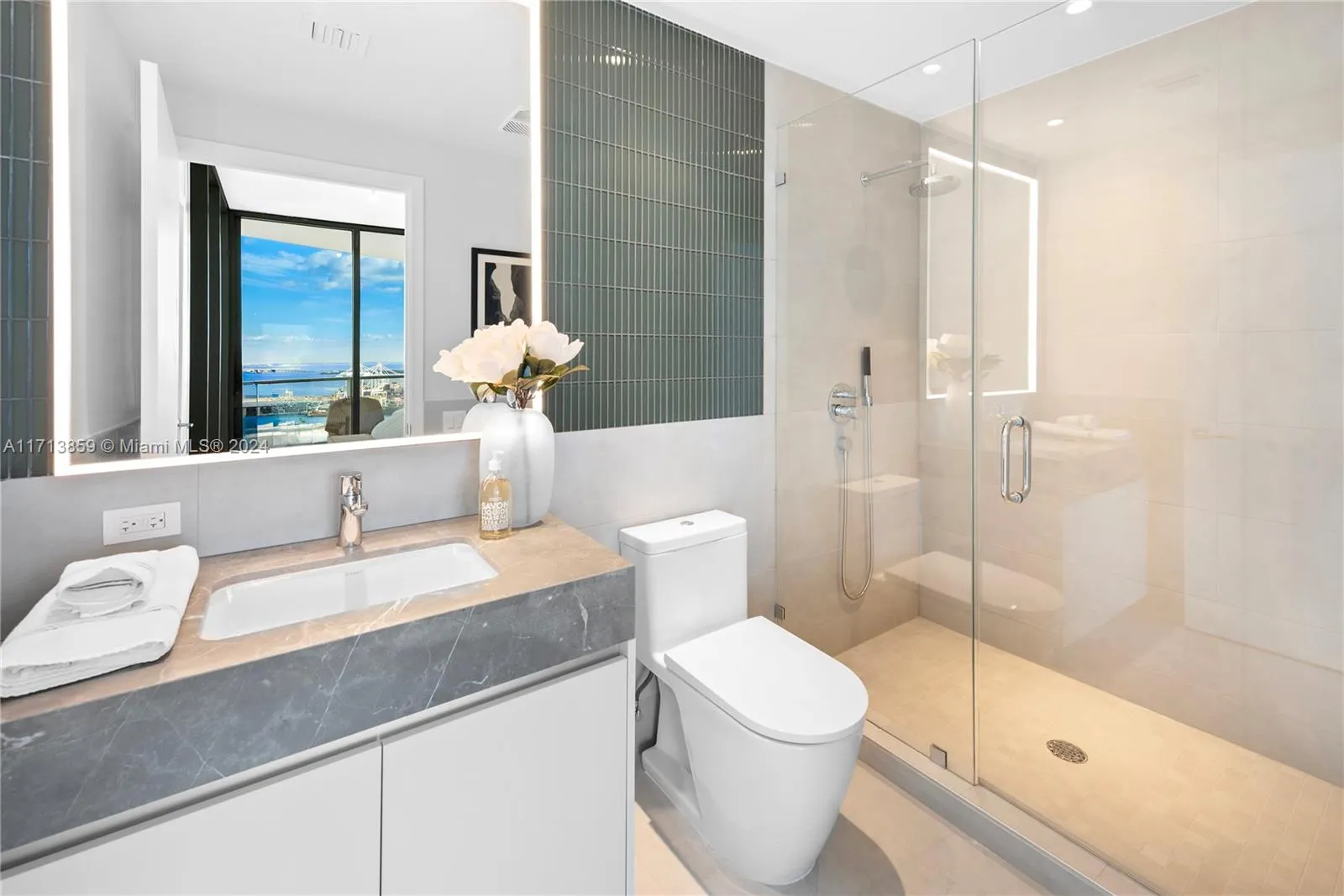 Miami Beach, Florida 33139, United States, 4 Bedrooms Bedrooms, ,5 BathroomsBathrooms,Residential,Active,24425