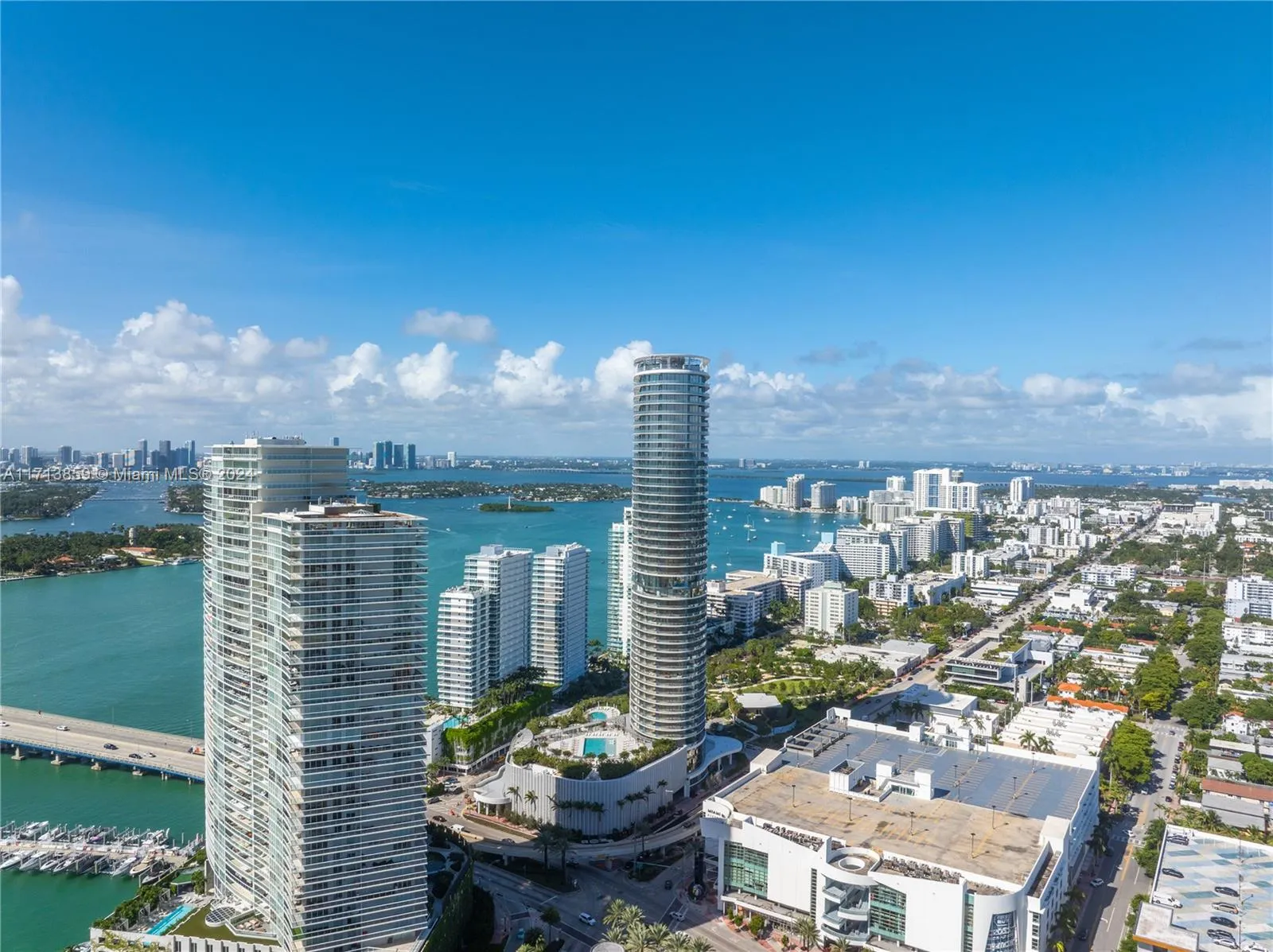 Miami Beach, Florida 33139, United States, 4 Bedrooms Bedrooms, ,5 BathroomsBathrooms,Residential,Active,24425