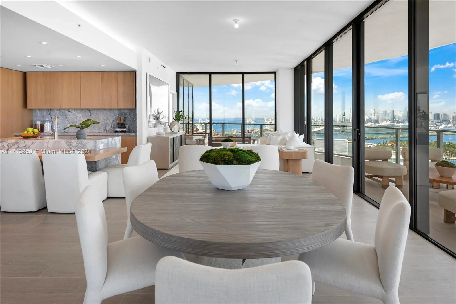 Miami Beach, Florida 33139, United States, 4 Bedrooms Bedrooms, ,5 BathroomsBathrooms,Residential,Active,24425