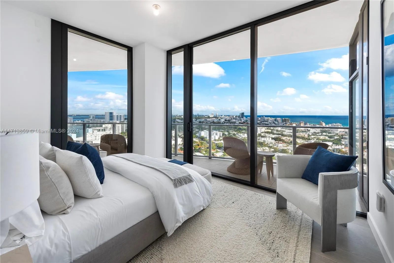 Miami Beach, Florida 33139, United States, 4 Bedrooms Bedrooms, ,5 BathroomsBathrooms,Residential,Active,24425