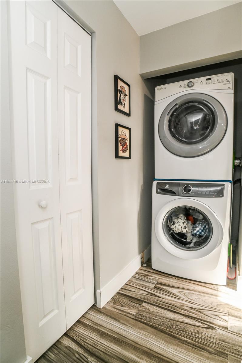 ARROWHEAD GOLF AND TENNIS - Residential