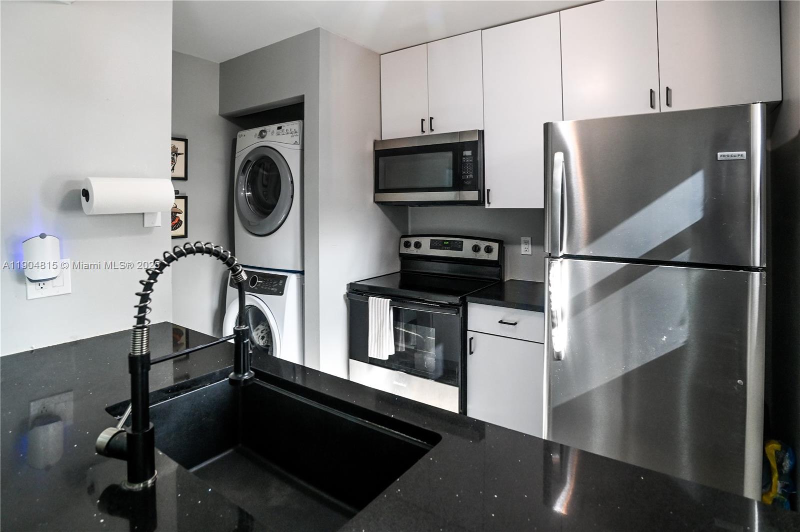 ARROWHEAD GOLF AND TENNIS - Residential