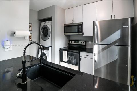 8185 SW 24th St Davie FL 33324