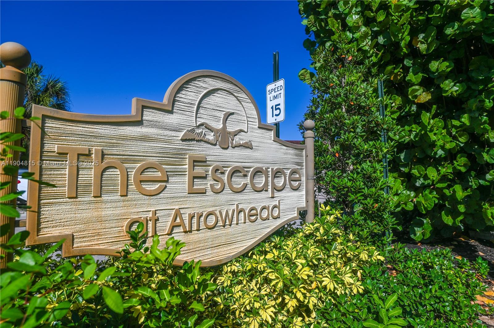 ARROWHEAD GOLF AND TENNIS - Residential