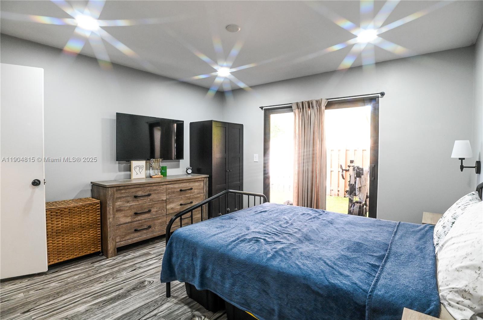 ARROWHEAD GOLF AND TENNIS - Residential