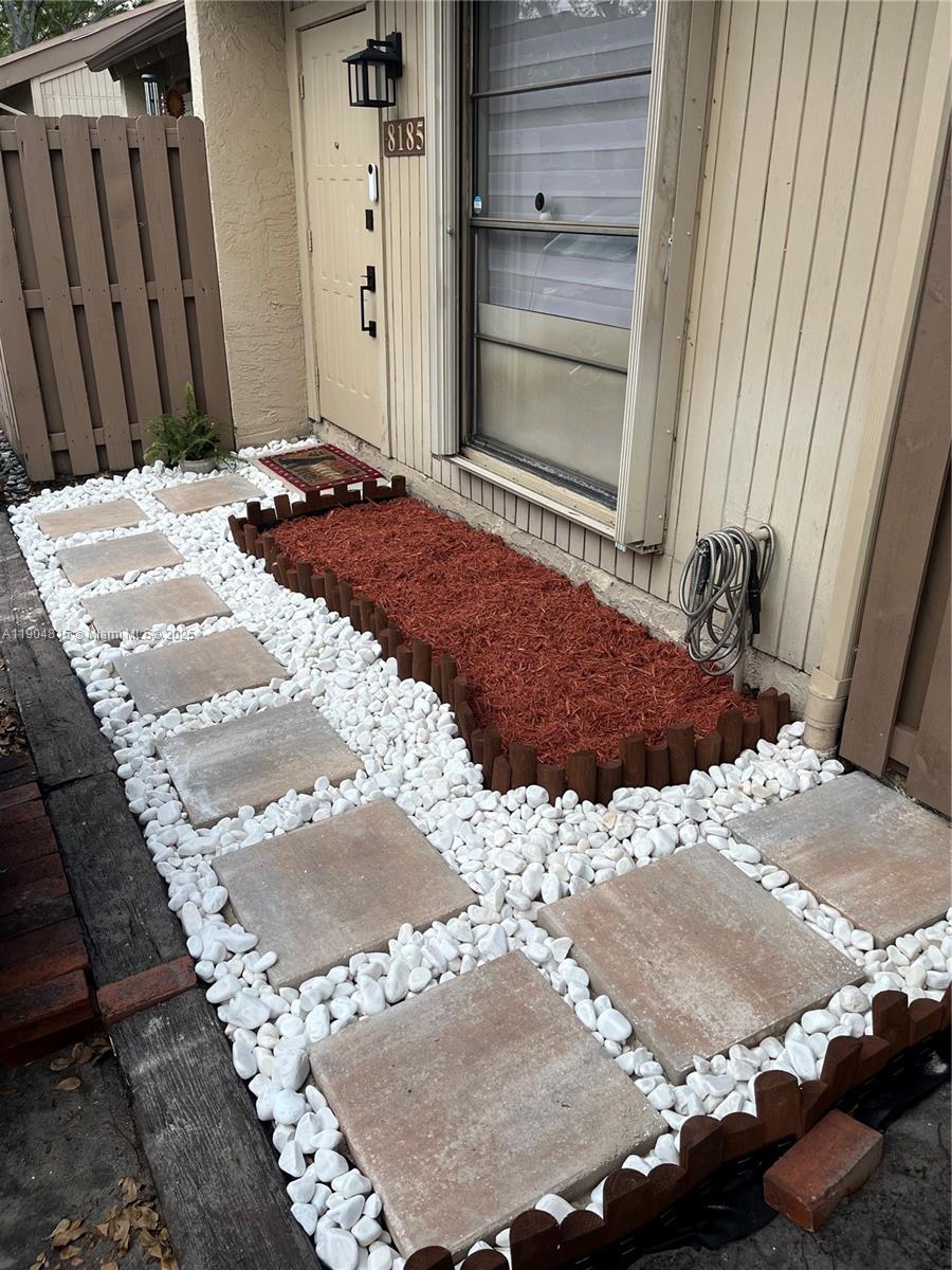 ARROWHEAD GOLF AND TENNIS - Residential