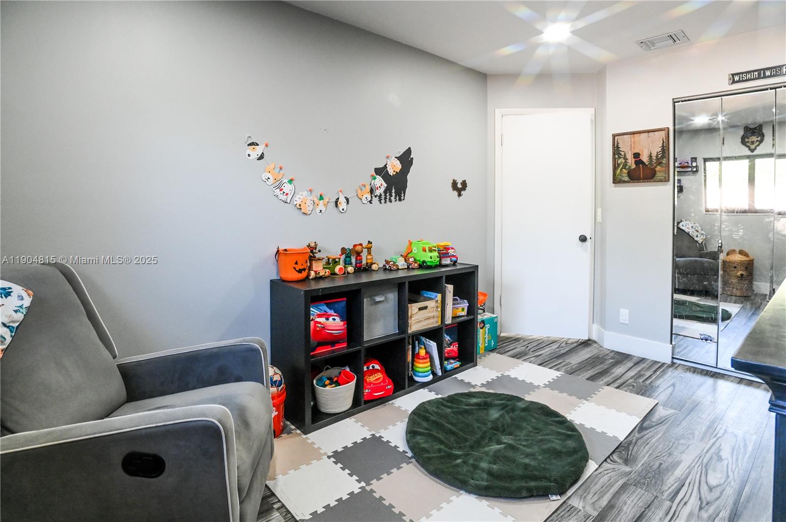 ARROWHEAD GOLF AND TENNIS - Residential