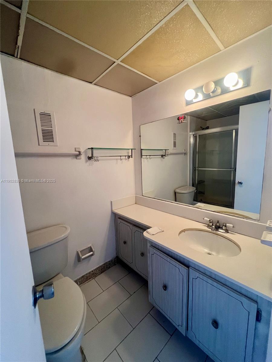 VERSAILLE GARDENS I CONDO - Residential