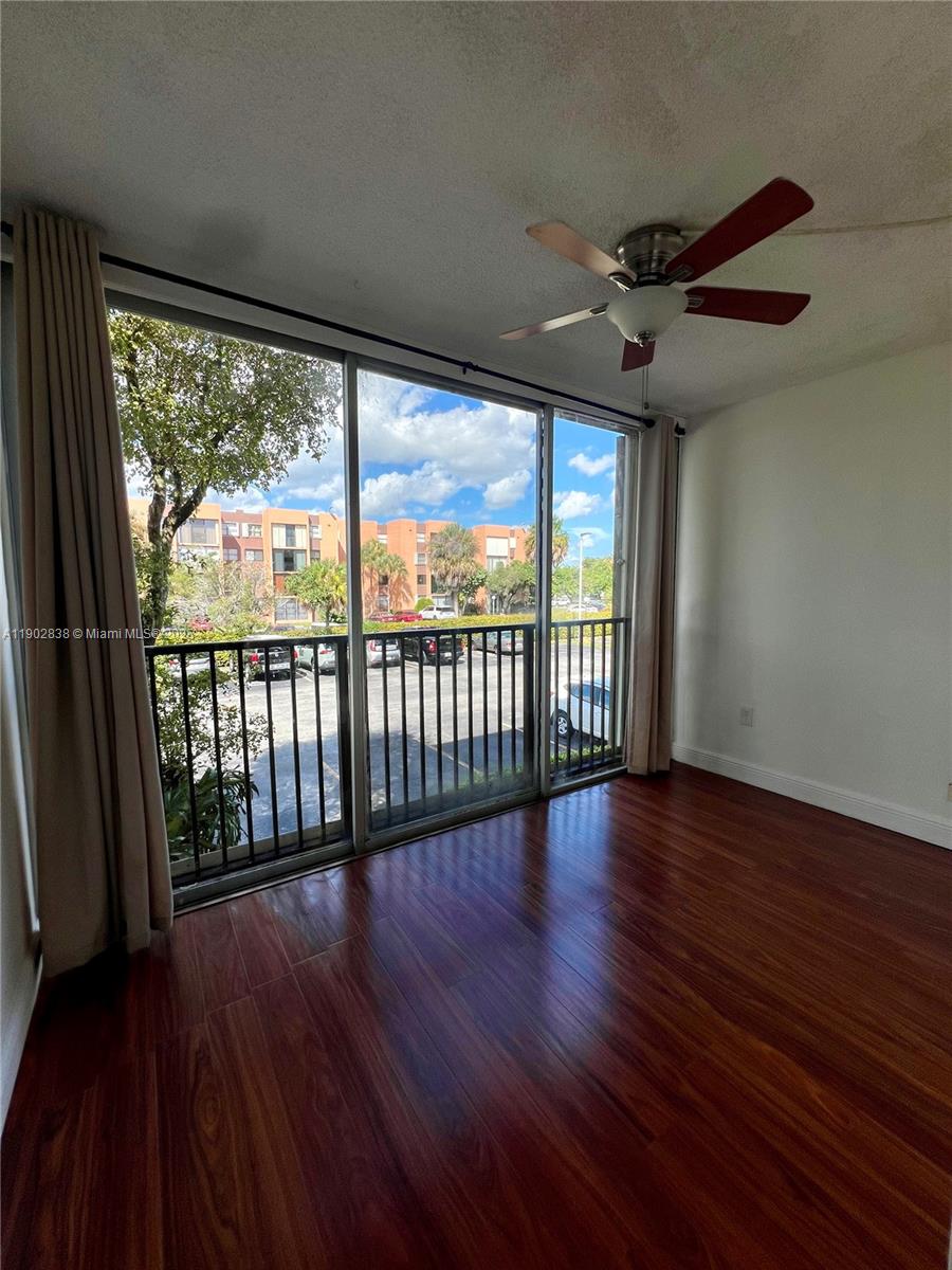VERSAILLE GARDENS I CONDO - Residential