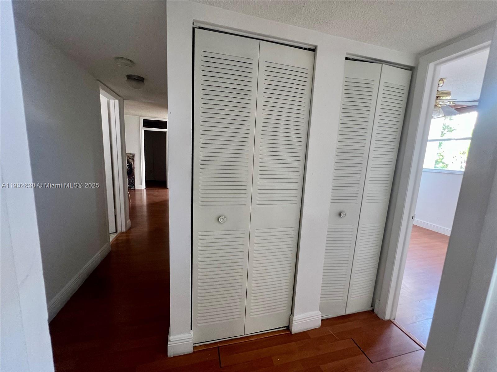 VERSAILLE GARDENS I CONDO - Residential