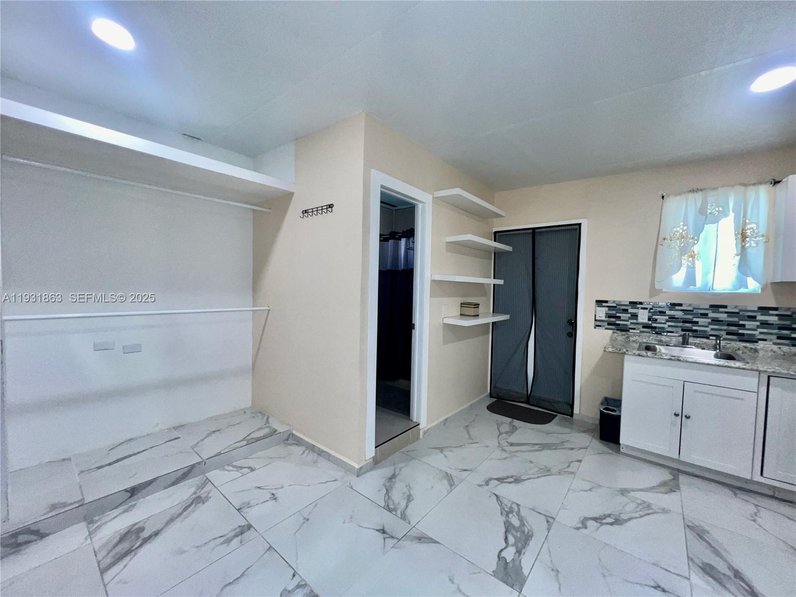 SILVER BLUFF HOMESITES - Residential Income