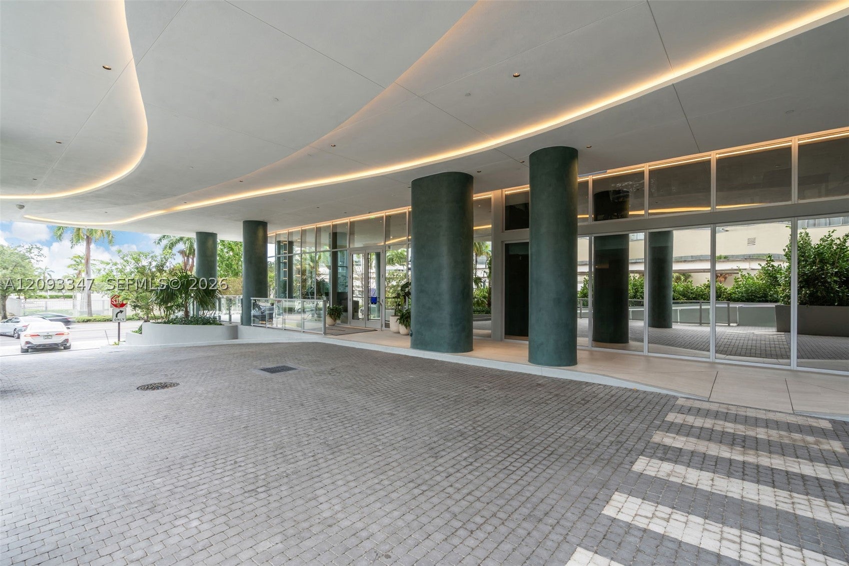 1400 Biscayne Blvd 706