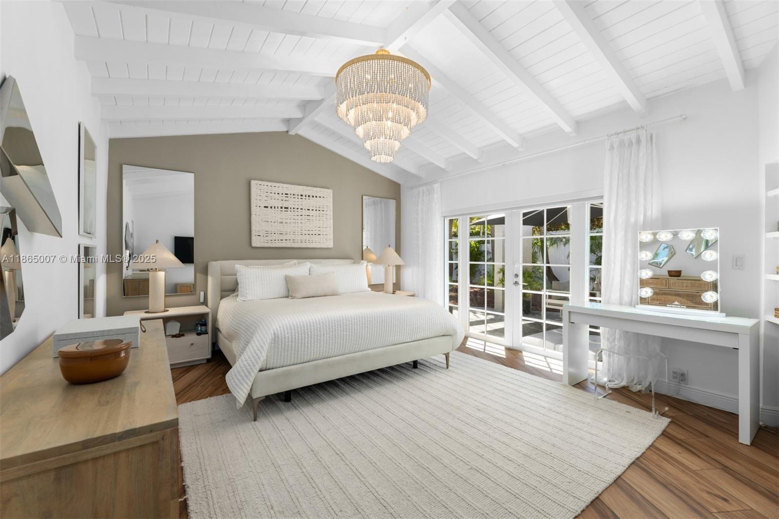 TROPICAL ISLE HOMES SUB - Residential