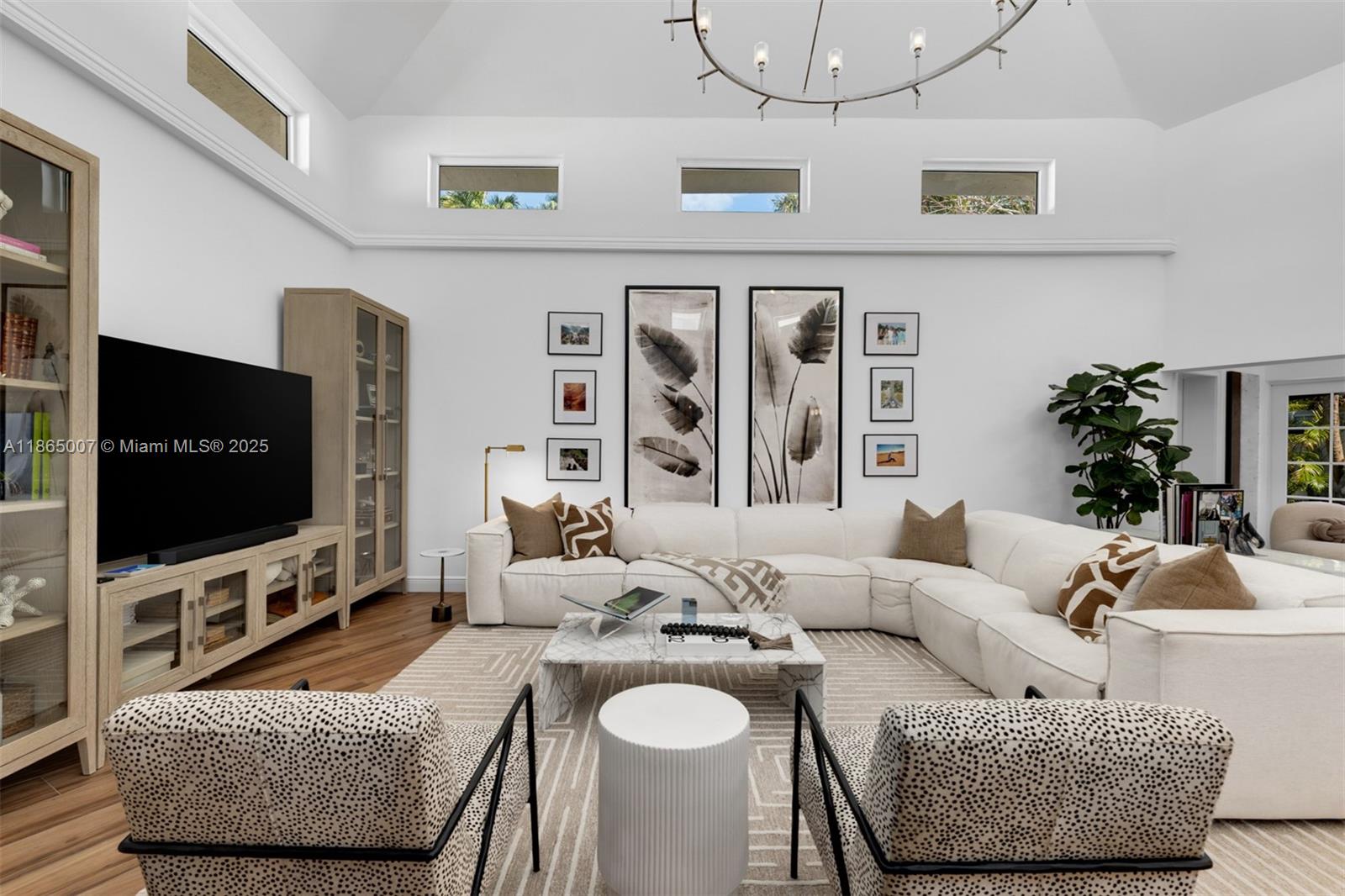 TROPICAL ISLE HOMES SUB - Residential