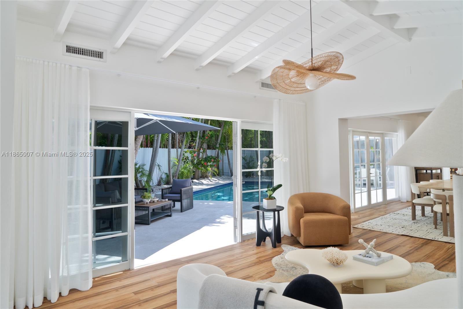 TROPICAL ISLE HOMES SUB - Residential