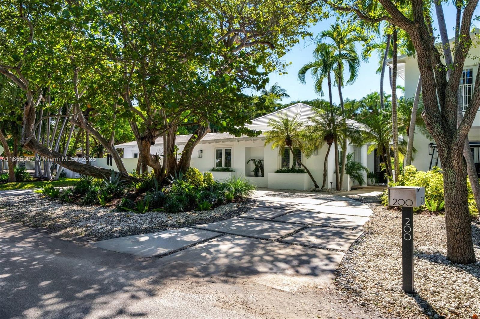 TROPICAL ISLE HOMES SUB - Residential