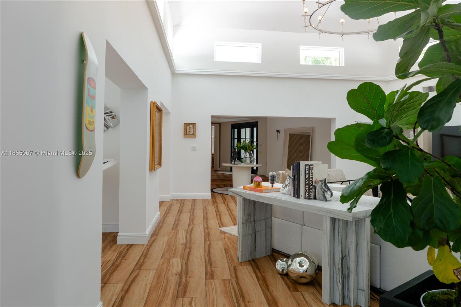 TROPICAL ISLE HOMES SUB - Residential