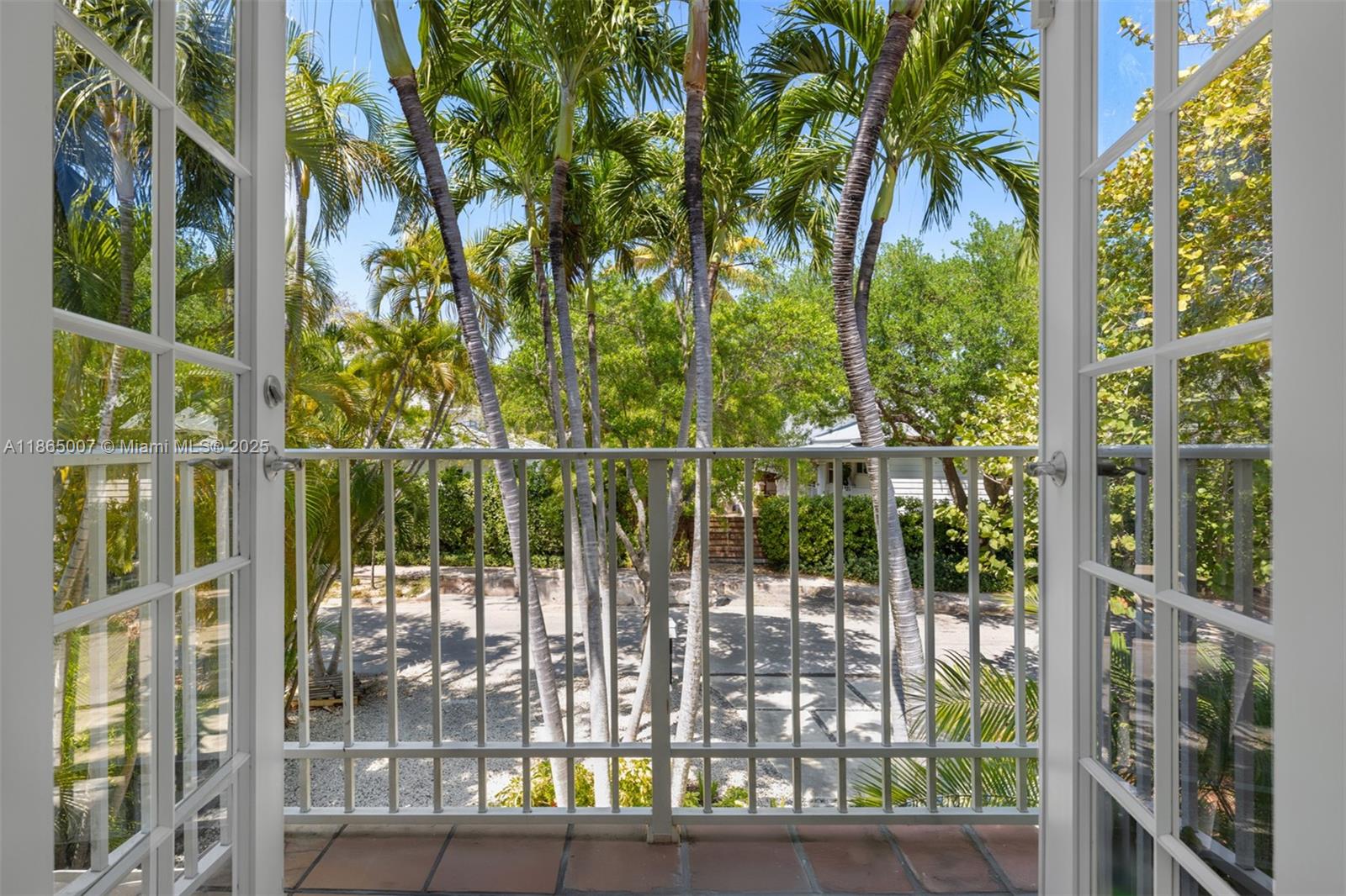 TROPICAL ISLE HOMES SUB - Residential