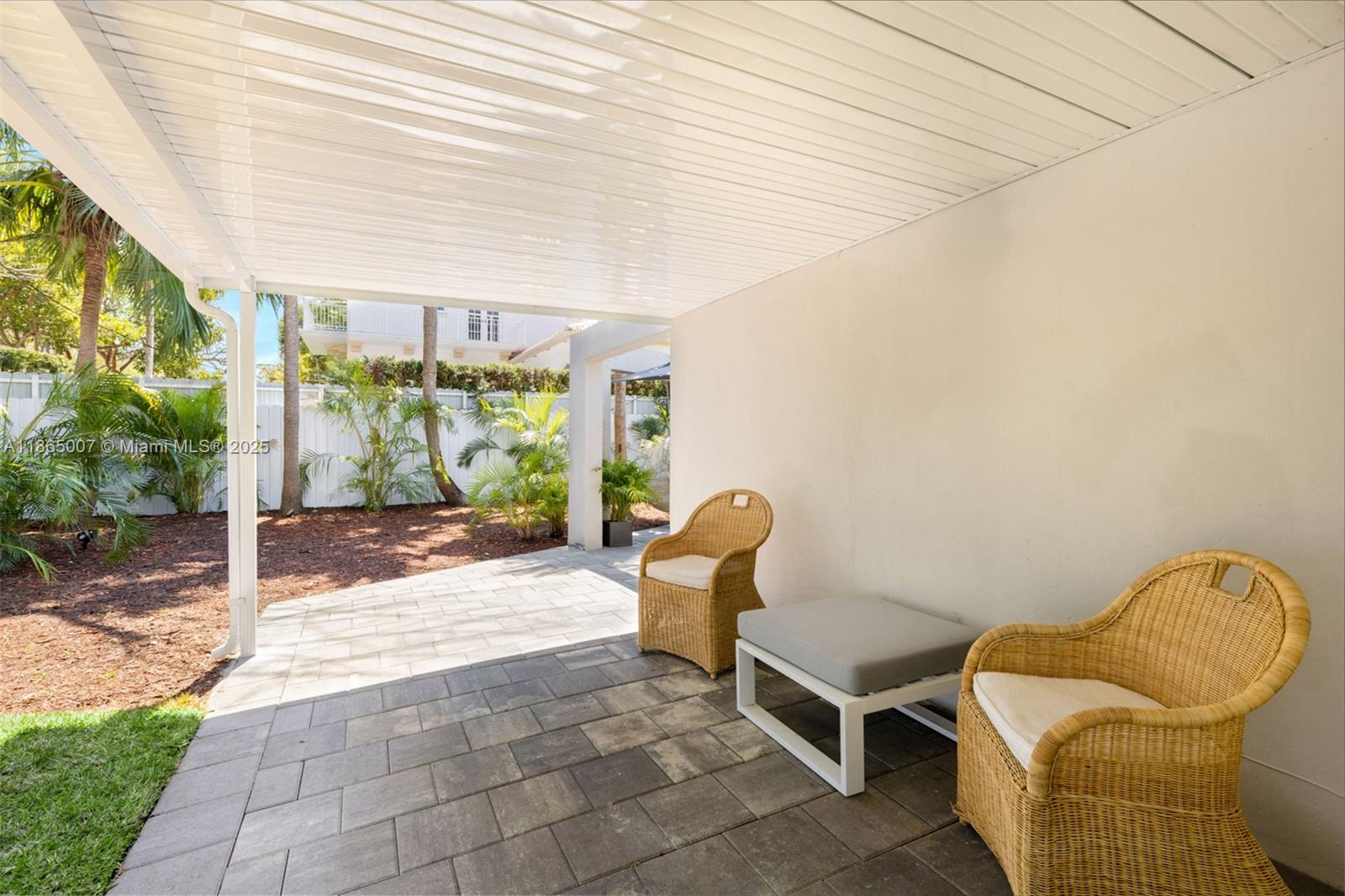 TROPICAL ISLE HOMES SUB - Residential