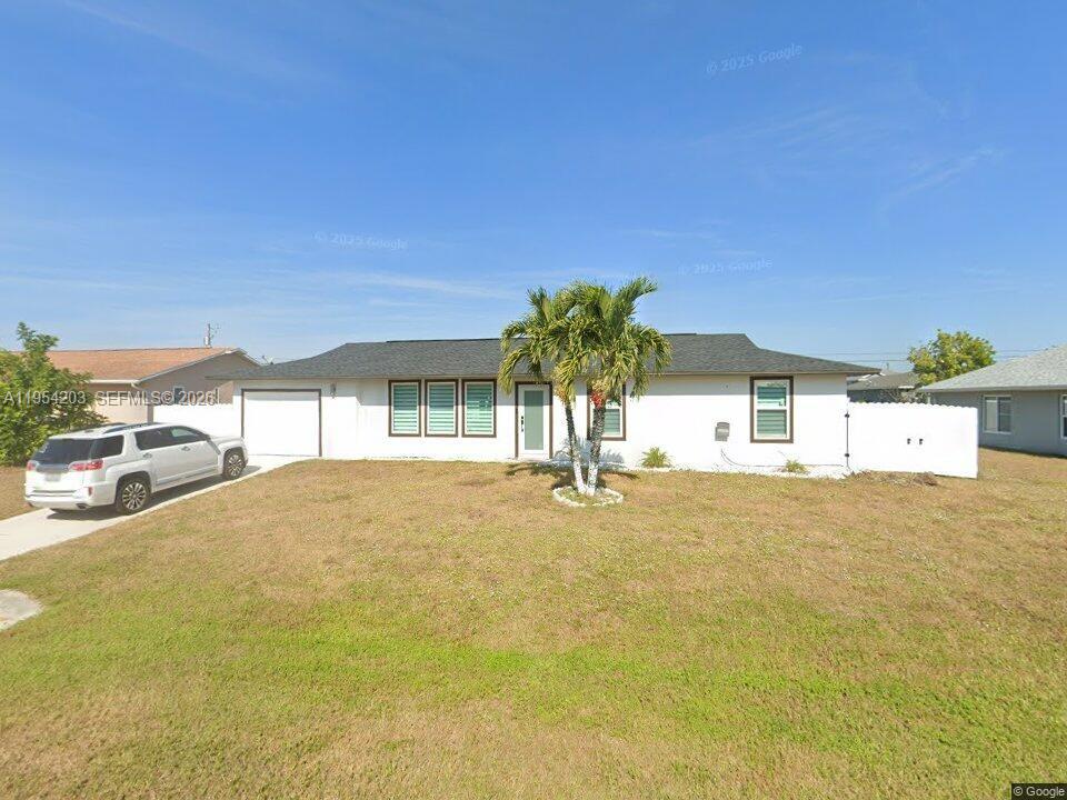 CAPE CORAL - Residential