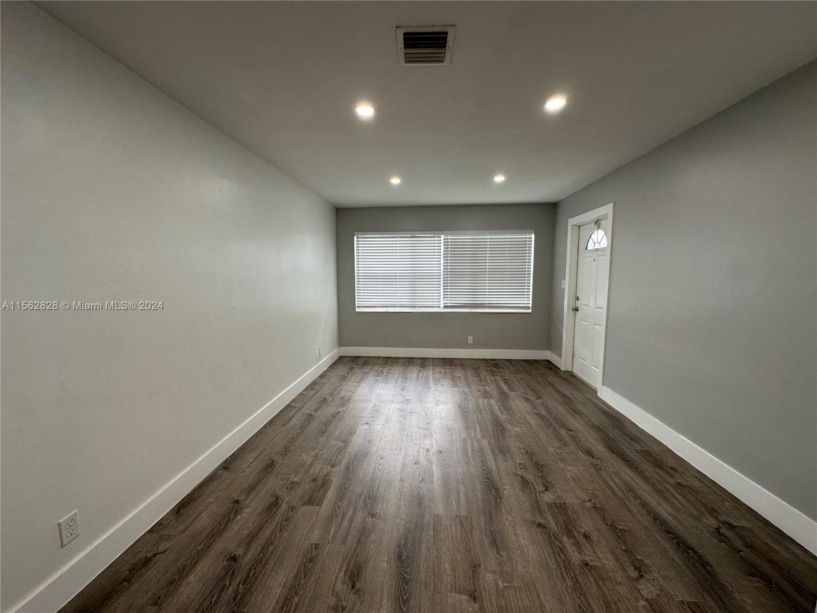 SILVER SHORES UNIT - Residential Lease