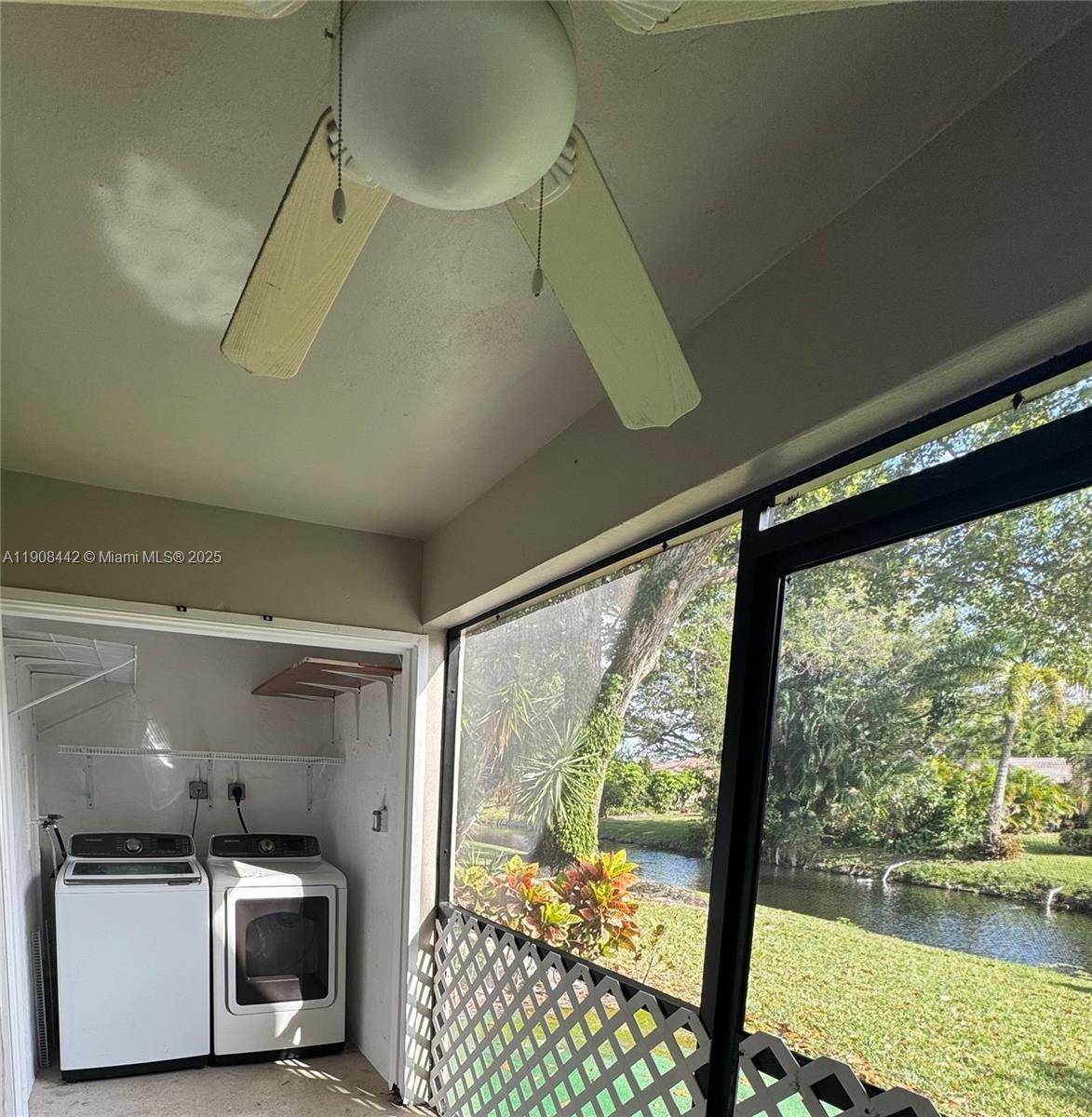 COUNTRY VILLAGE CONDO - Residential Lease