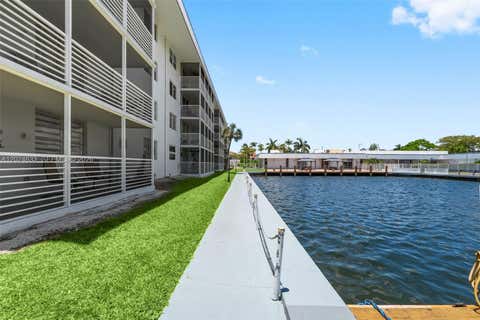 Tiny photo for 3551 NE 169th St #301, North Miami Beach, FL 33160 (MLS # A12024633)