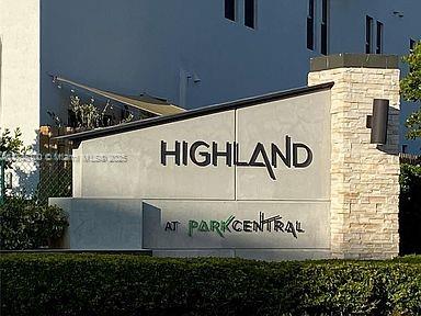 Live in one of Doral’s top communities: Highland at Park Central. This beautiful townhouse offers 3 spacious bedrooms, 2.5 bathrooms, ceramic floors, a modern kitchen with stainless steel appliances in excellent condition, and a private balcony to relax outdoors. Smart layout with a half bath downstairs, perfect for guests. Prime location near top-rated schools, supermarkets, restaurants, and quick highway access. Enjoy premium community amenities plus exclusive access to Grand Bay’s clubhouse with pool, gym, tennis courts, and more. FLEXIBLE DEPOSIT OPTIONS! Don’t miss out!
