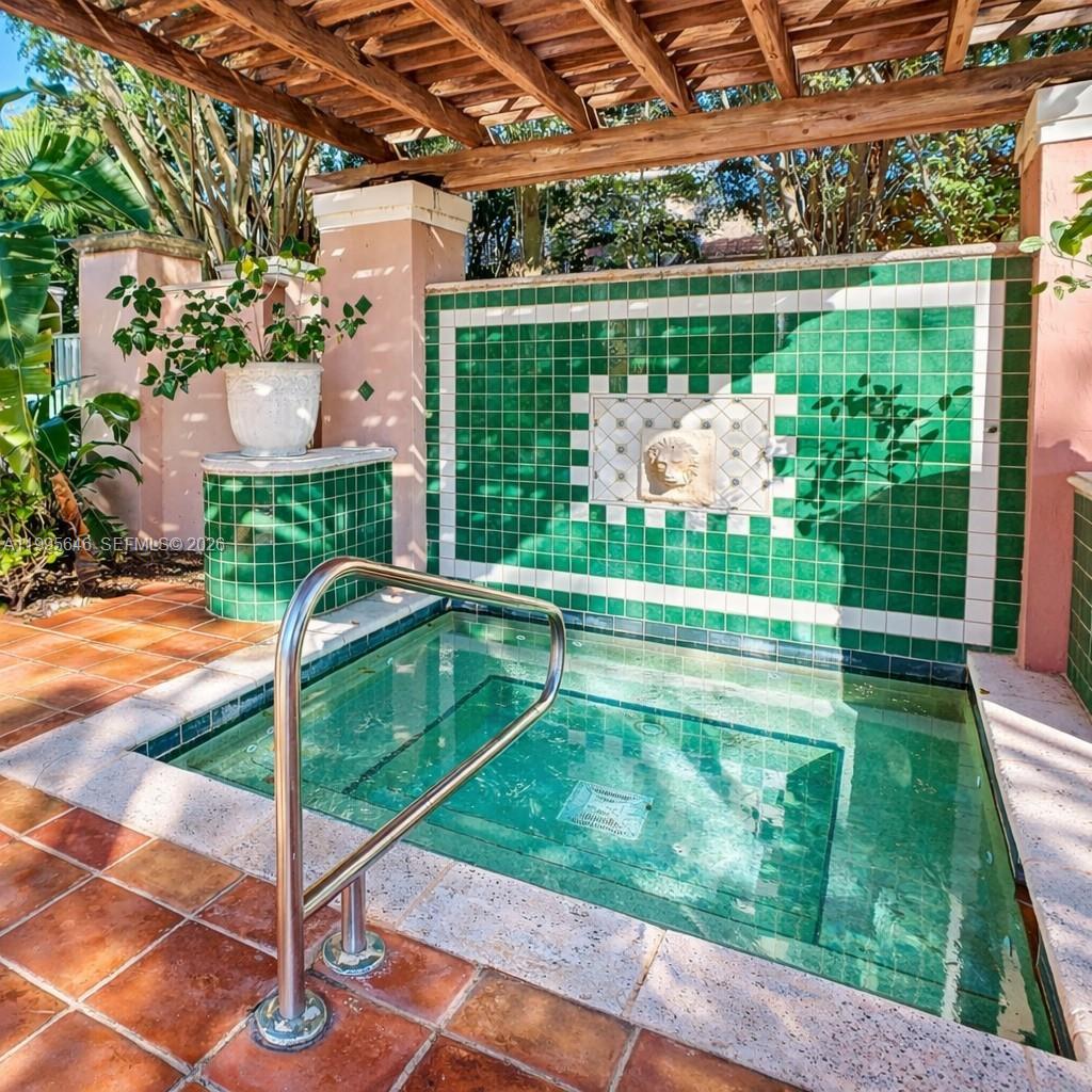 ST ANDREWS CONDO - Residential