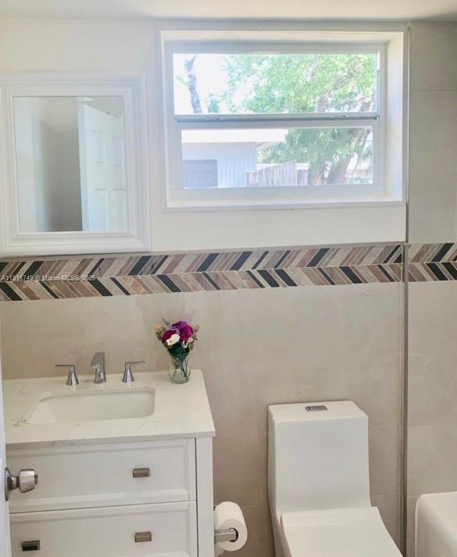 FLAMINGO PARK SEC - Residential Lease