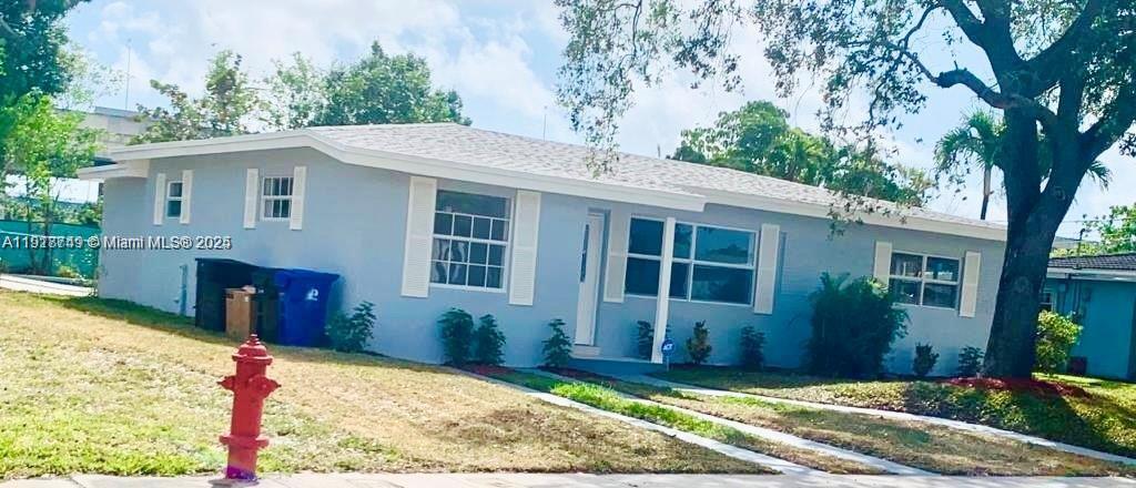 FLAMINGO PARK SEC - Residential Lease