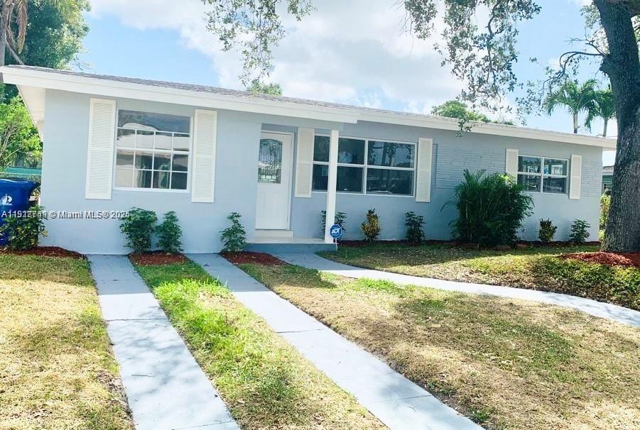 FLAMINGO PARK SEC - Residential Lease