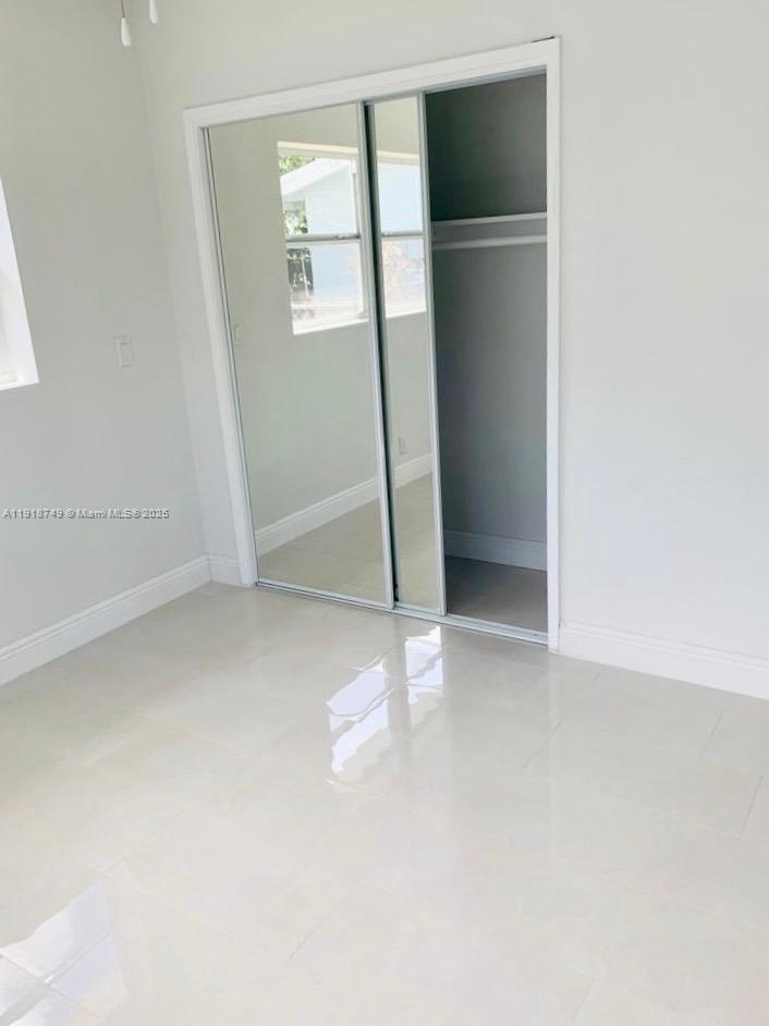 FLAMINGO PARK SEC - Residential Lease