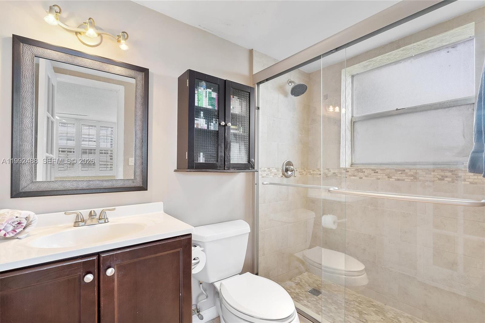 BAYVIEW TOWERS CONDO SOUT - Residential