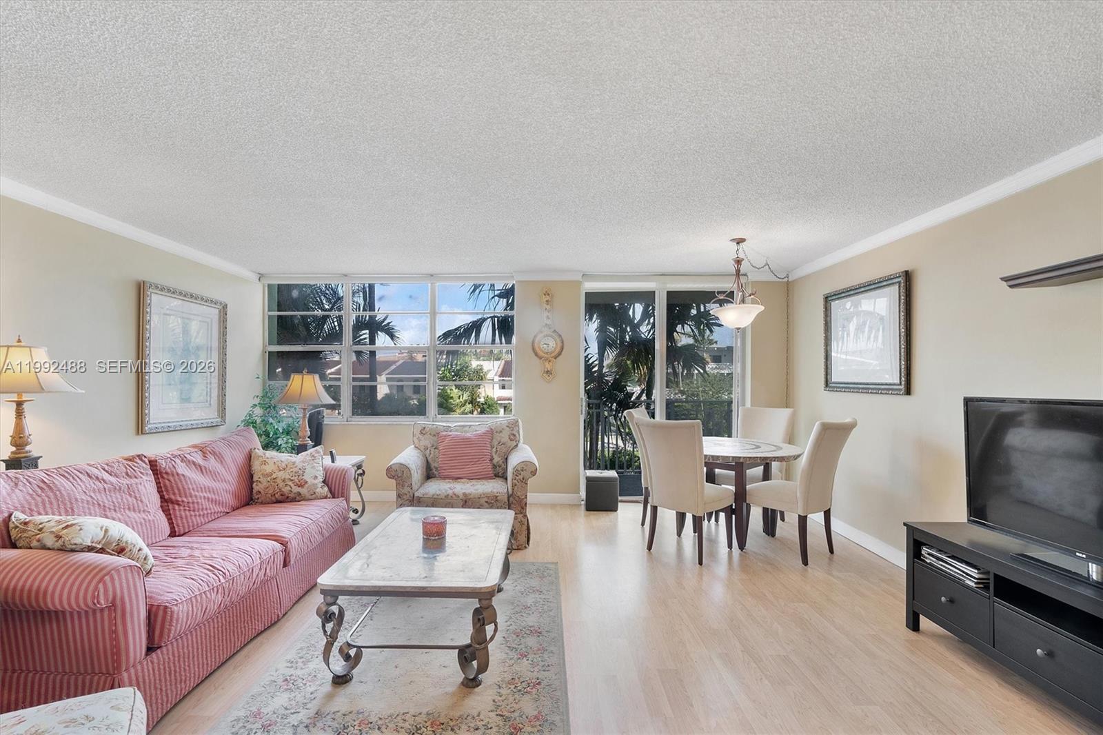 BAYVIEW TOWERS CONDO SOUT - Residential