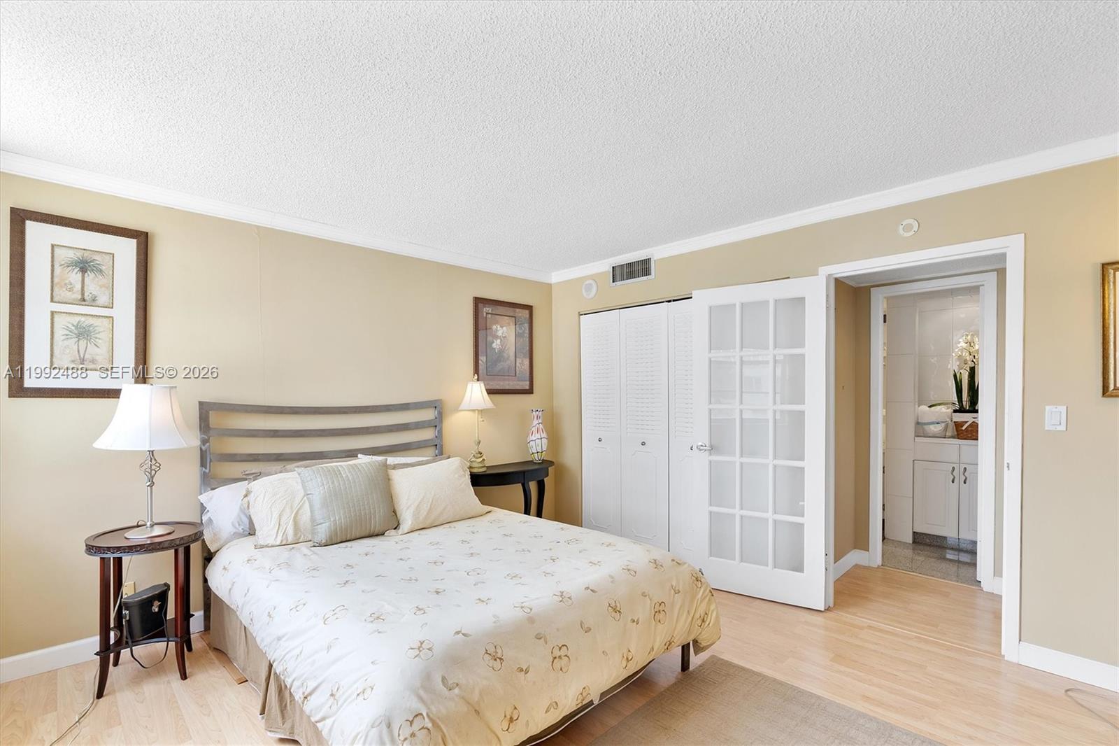 BAYVIEW TOWERS CONDO SOUT - Residential