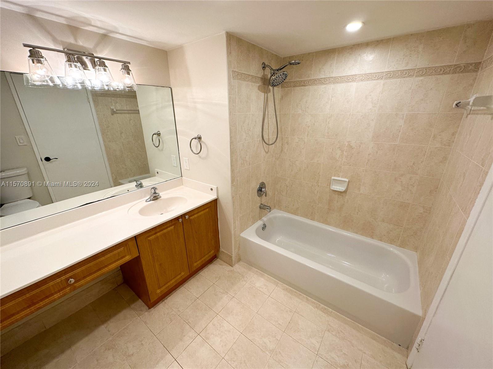 THE GREENS AT DORAL CONDO - Residential Lease