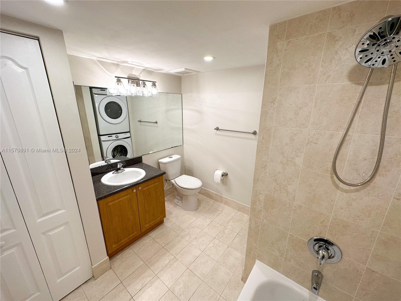 THE GREENS AT DORAL CONDO - Residential Lease